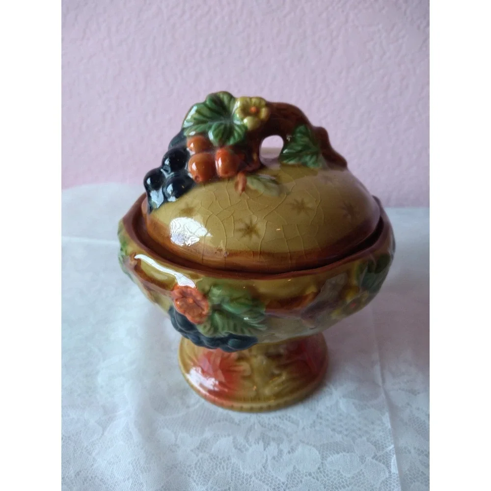 Vintage Ceramic Lidded Candy‎ Dish Pedestal Fruit Design Kitchen Decor